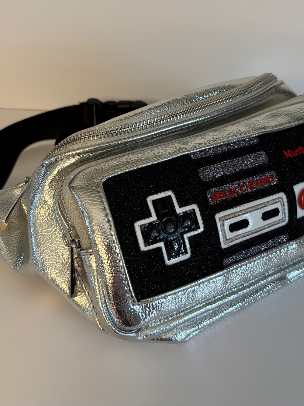 Nintendo Danielle Nicole Retro NES Controller Fanny Pack Belt Bag, Silver